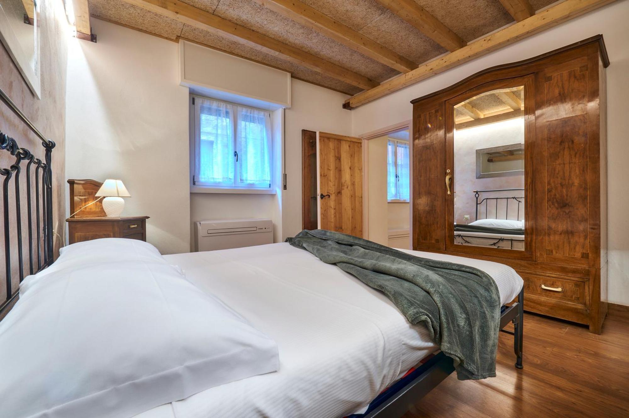 Casa “La Contrada” Villa Varenna Kültér fotó